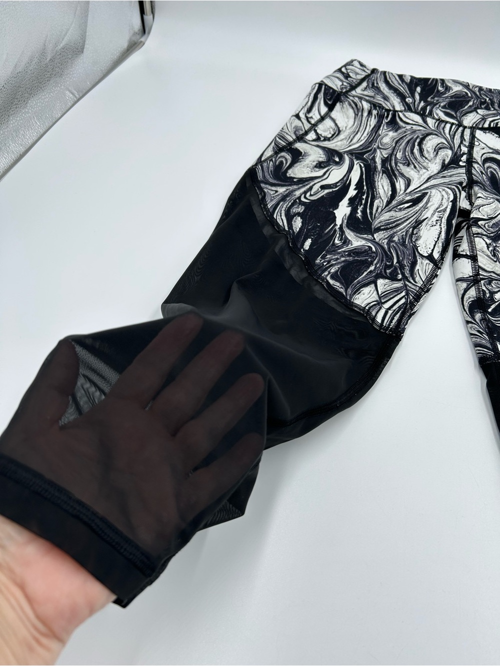 Victoria's Secret Black and White Marble-Panel Sheer Workout Leggings L - Picture 2 of 6